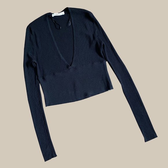 Zara Black Ribbed Long Sleeve V-Neck Crop Top - Picture 2 of 6